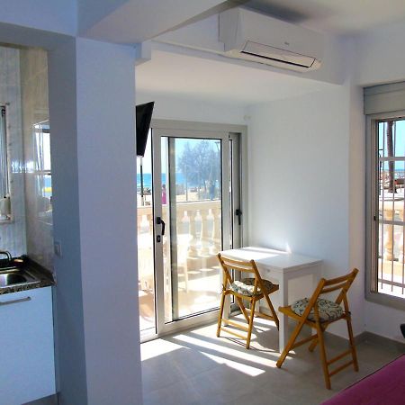 Apartamento Miramar Салоу Екстериор снимка
